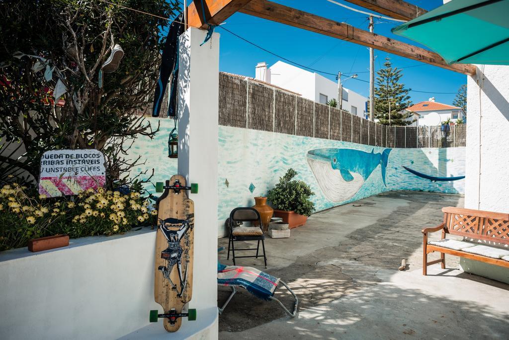 Native Surfhouse Hostel Praia da Lourinhã Екстериор снимка
