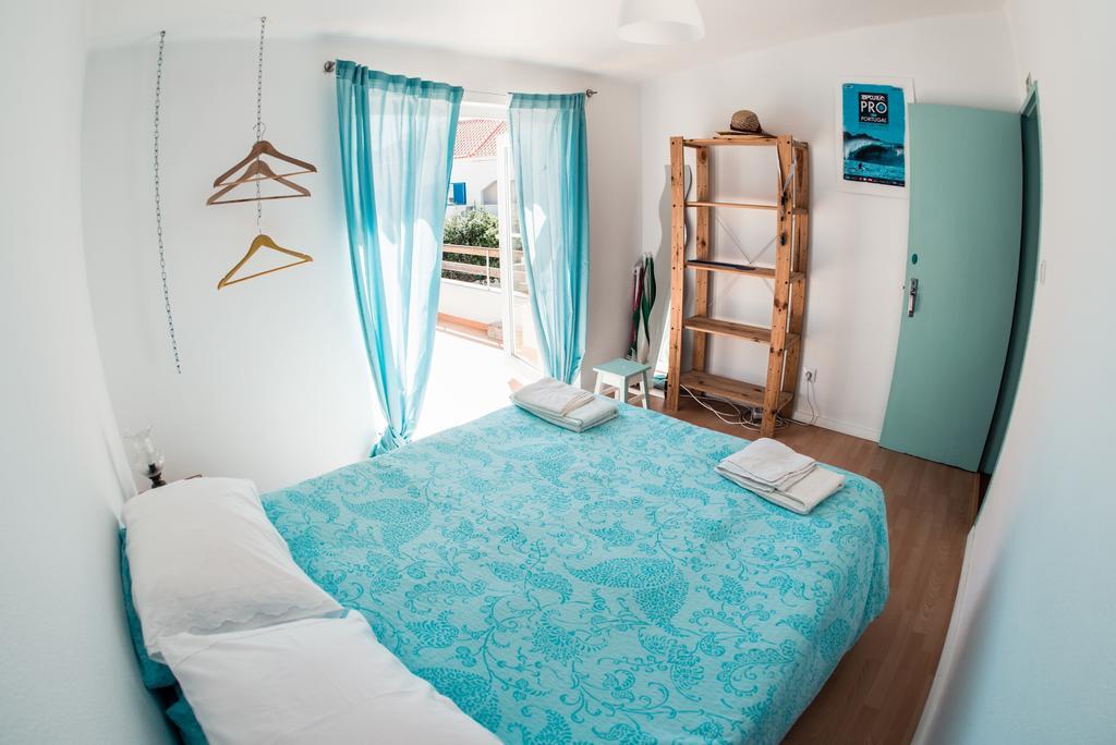 Native Surfhouse Hostel Praia da Lourinhã Екстериор снимка