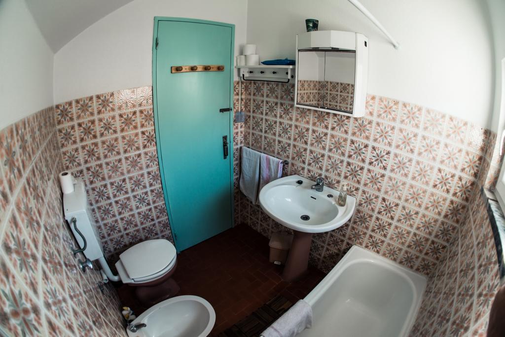 Native Surfhouse Hostel Praia da Lourinhã Екстериор снимка