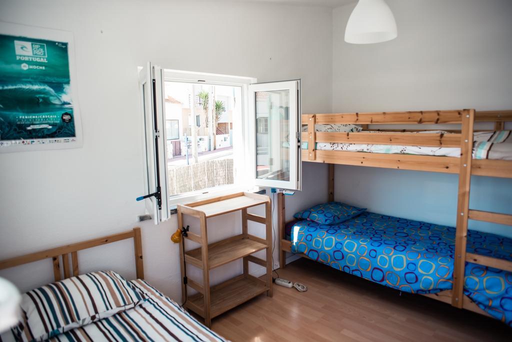 Native Surfhouse Hostel Praia da Lourinhã Екстериор снимка