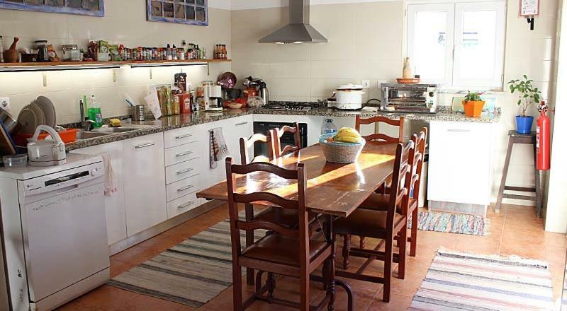 Native Surfhouse Hostel Praia da Lourinhã Екстериор снимка